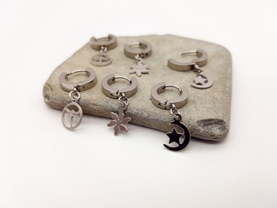 Preview: Libelle Blume Stern Motiv Creolen Edelstahl Ohrringe